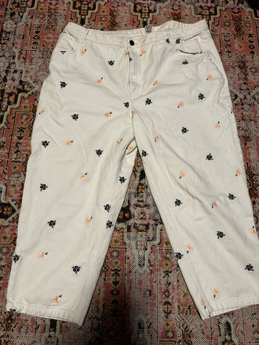 Adorable Lucy and Yak jeans with embroidered flowers